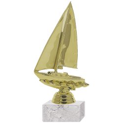 Trofeo Plástico Velero Dorado